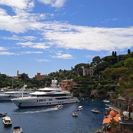 Azzurra Holiday Home - 850 M Al Mare - 75 Mq - Balconata Vivibile - Wi-Fi - Pay Tv Gratis - Posteggio Auto Condominiale Non Assegnato Rapallo Luaran gambar