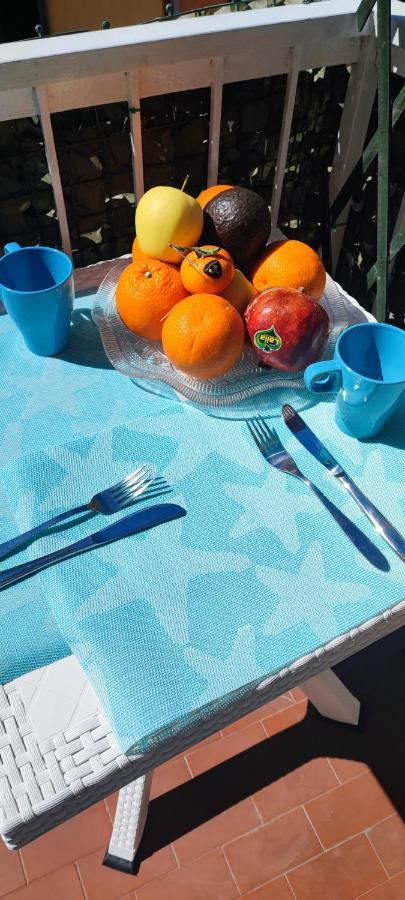 Azzurra Holiday Home - 850 M Al Mare - 75 Mq - Balconata Vivibile - Wi-Fi - Pay Tv Gratis - Posteggio Auto Condominiale Non Assegnato Rapallo Luaran gambar