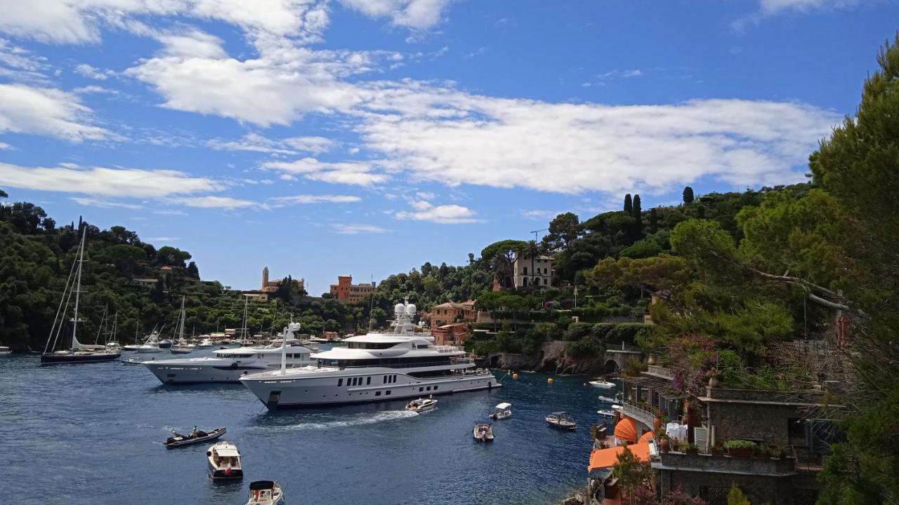 Azzurra Holiday Home - 850 M Al Mare - 75 Mq - Balconata Vivibile - Wi-Fi - Pay Tv Gratis - Posteggio Auto Condominiale Non Assegnato Rapallo Luaran gambar
