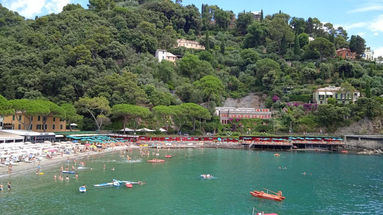 Azzurra Holiday Home - 850 M Al Mare - 75 Mq - Balconata Vivibile - Wi-Fi - Pay Tv Gratis - Posteggio Auto Condominiale Non Assegnato Rapallo Luaran gambar